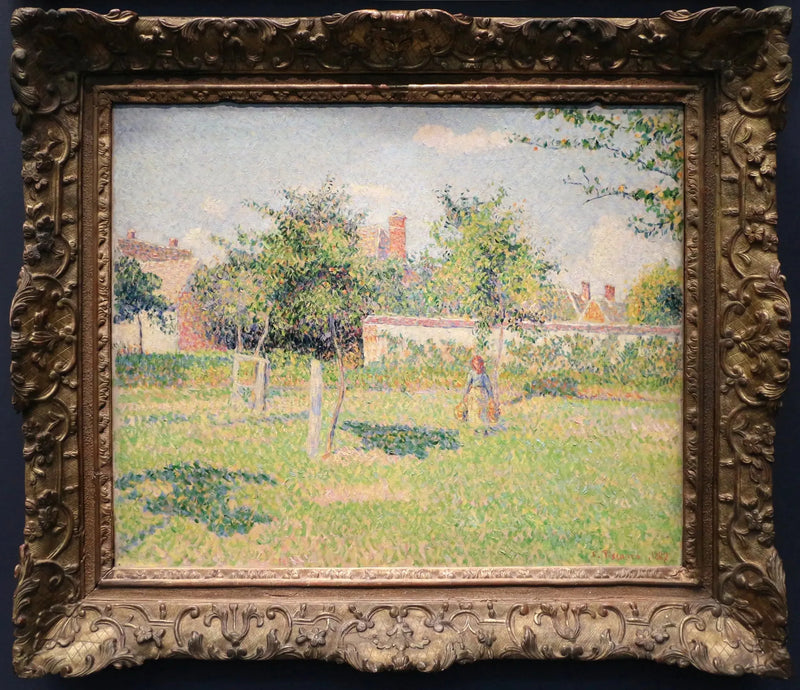 Mulher em um pomar, sol de primavera no campo em Éragny - Camille Pissarro